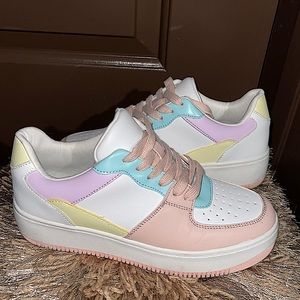 Candy Color Sneakers 🍭